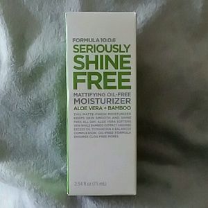 10.0.6 Seriously Shine Free Mattifying Moisturizer